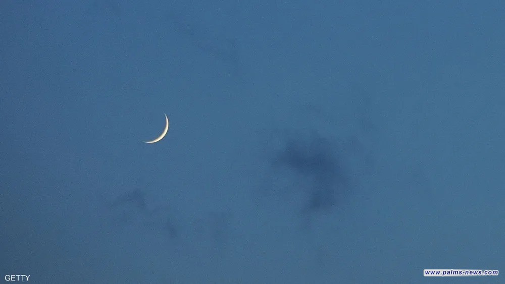 سابقة عالمية.. طائرات الدرون لرصد هلال رمضان في الإمارات